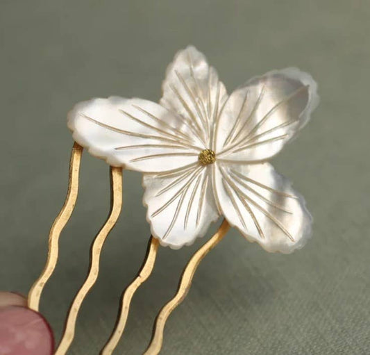 Mother Or Pearl Flower Comb